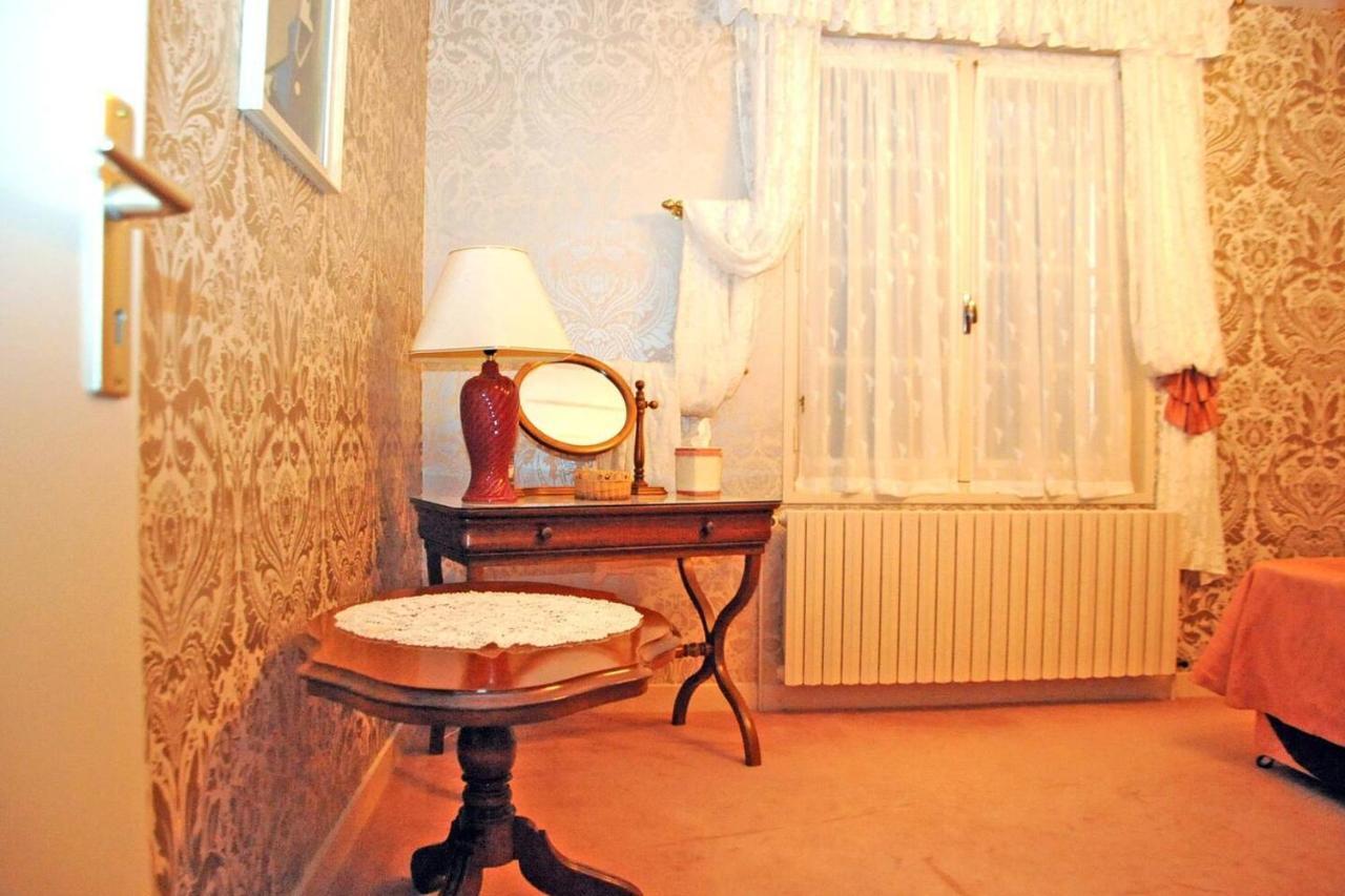 1 Bedroom House 20Min Walk To Centre In Tournus Ngoại thất bức ảnh